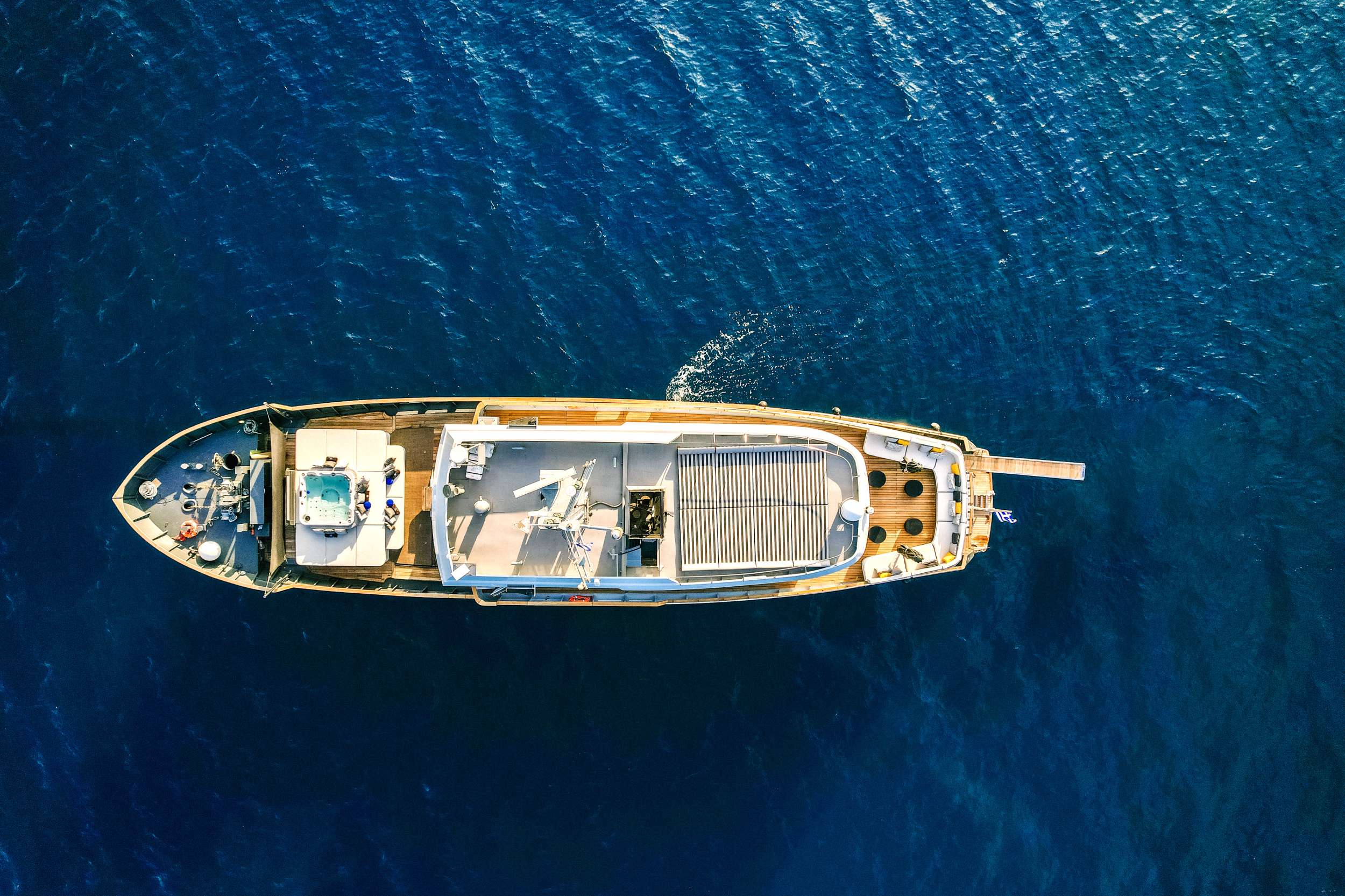 200 Aerial view with jacuzzi.jpg