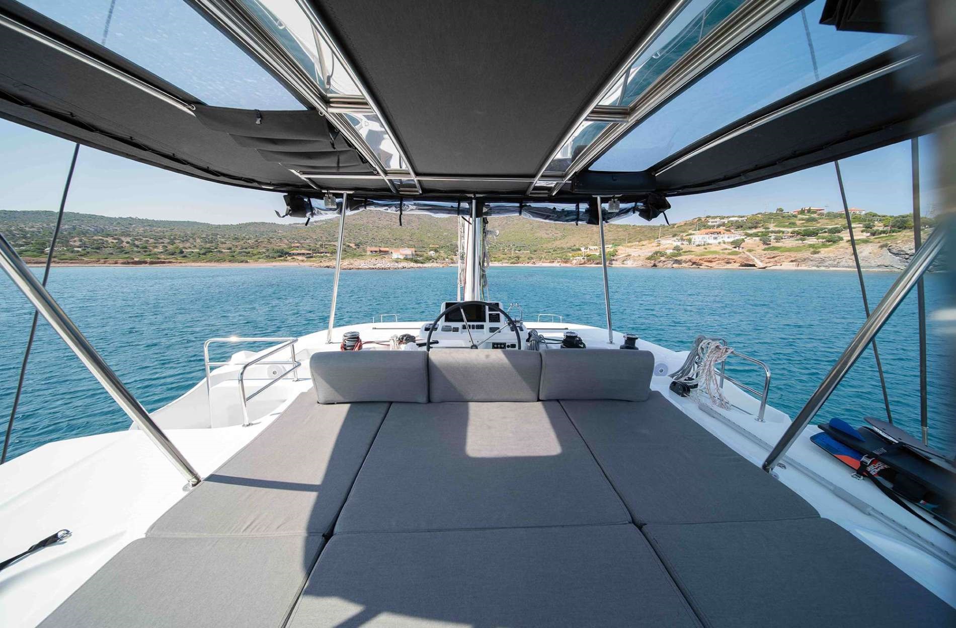 201 Flybridge sun pads.jpg