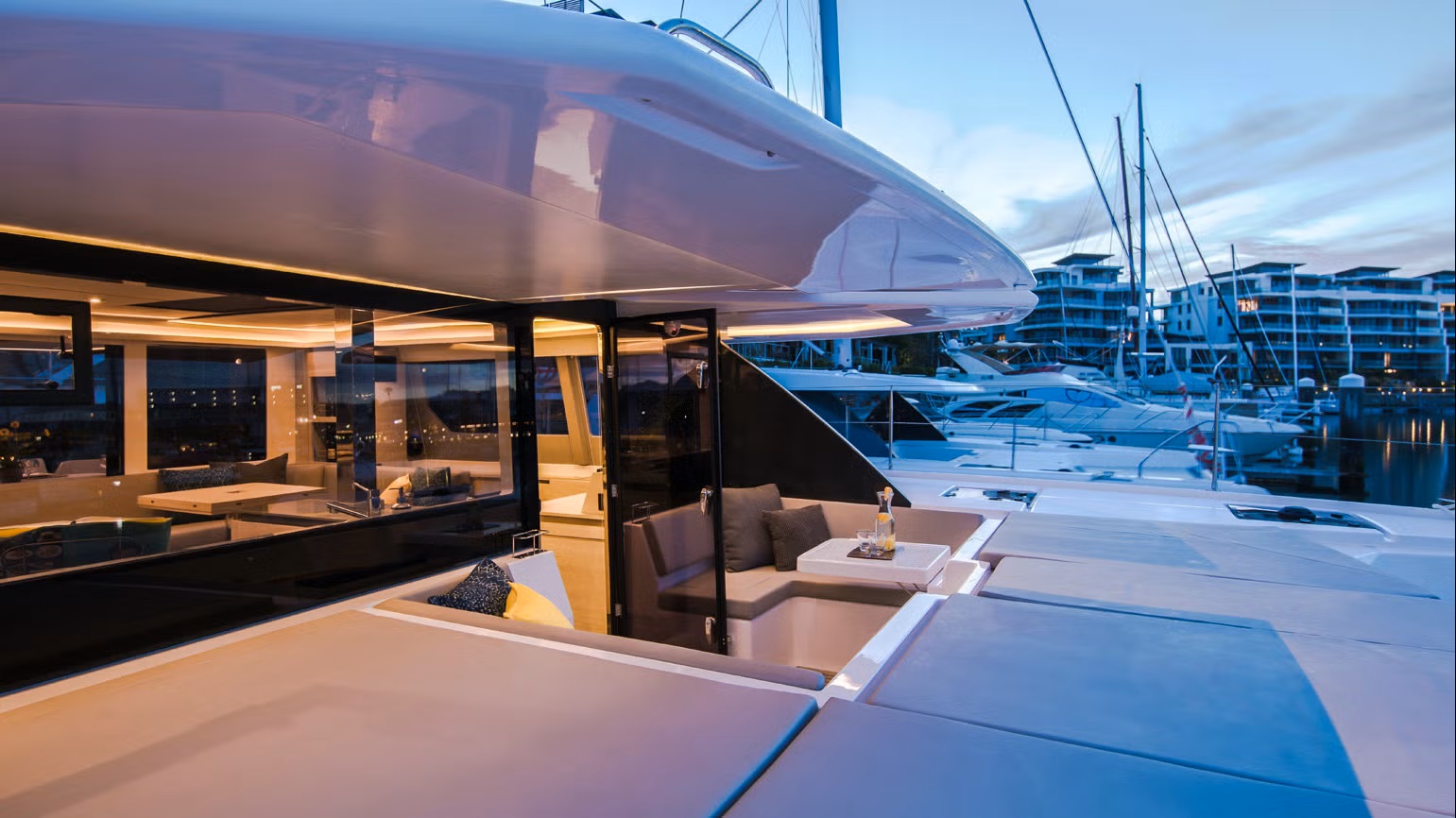 202 Foredeck of superyacht WINDSEA.jpg