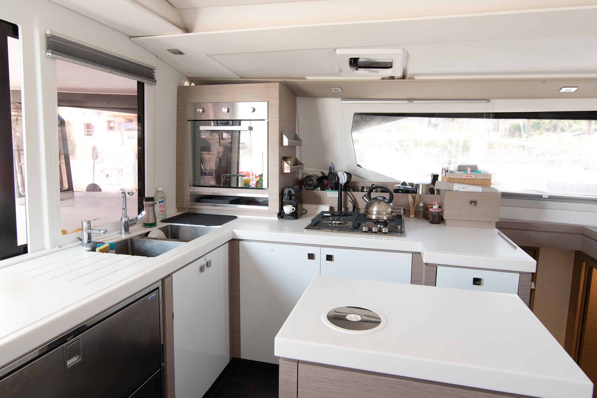 202 Main salon galley.jpg