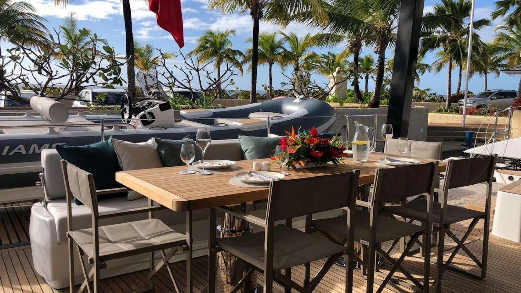 202 Outdoor dining.jpg