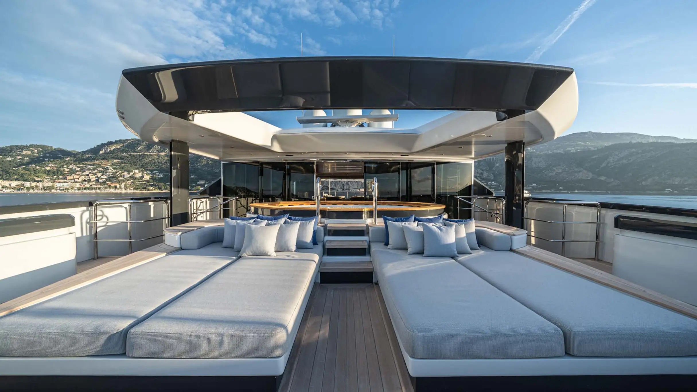 202 Sun beds on Sun deck.jpg
