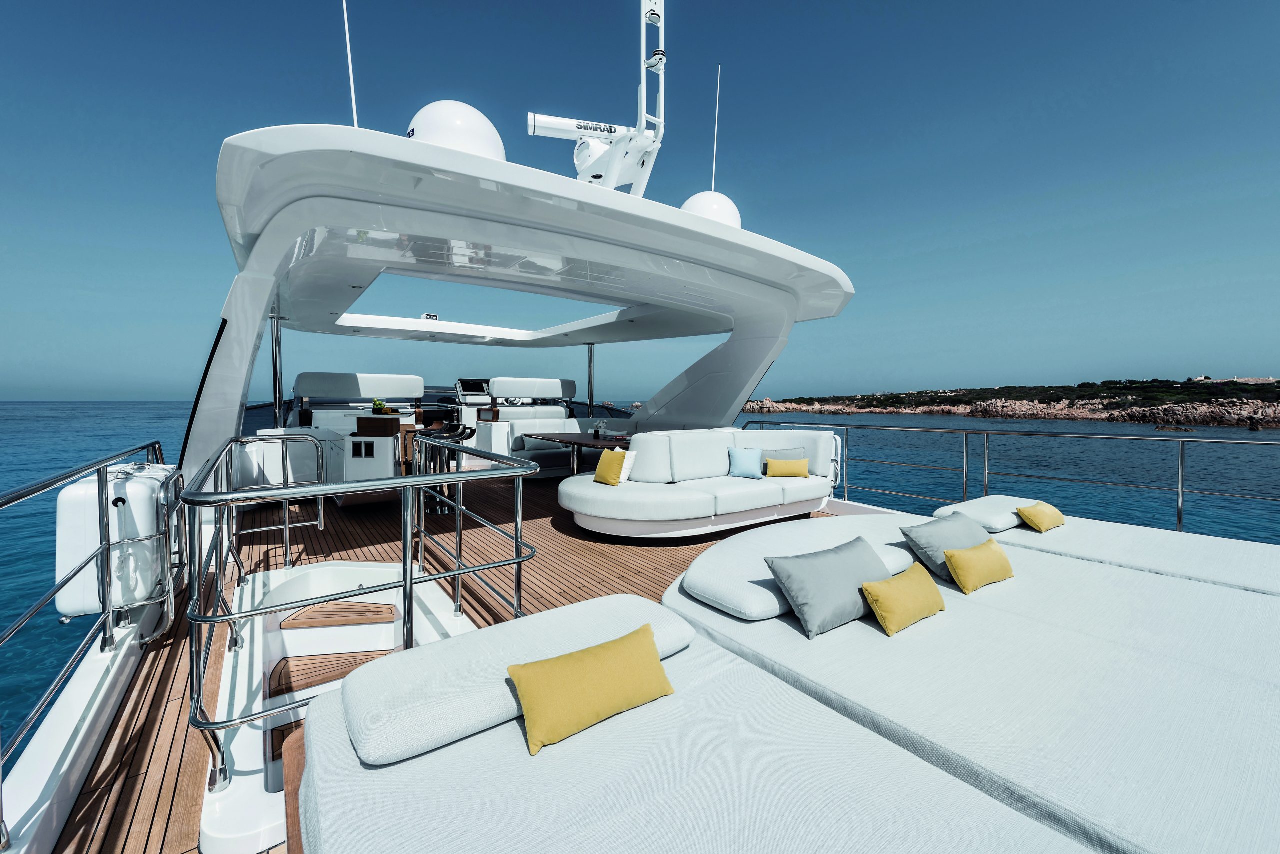 202 Sun pads on the flybridge.jpg