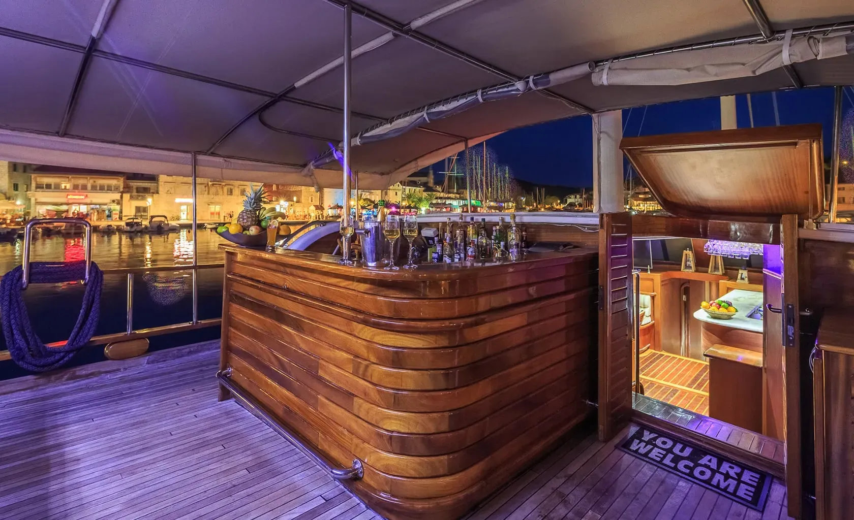 203 Deck bar.jpg