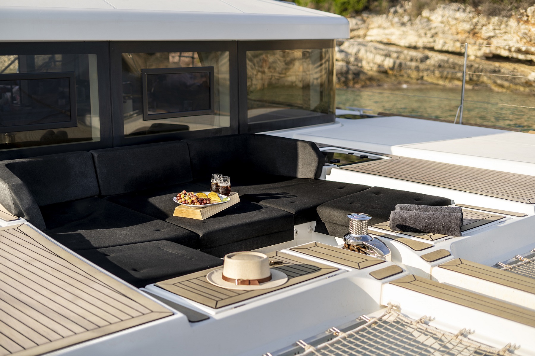 203 Foredeck seating.jpg