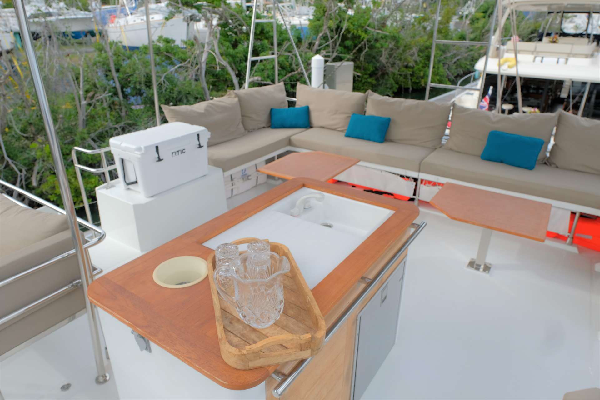 203 Sailing Catamaran PORT TO VINO  Fly Bridge.jpg