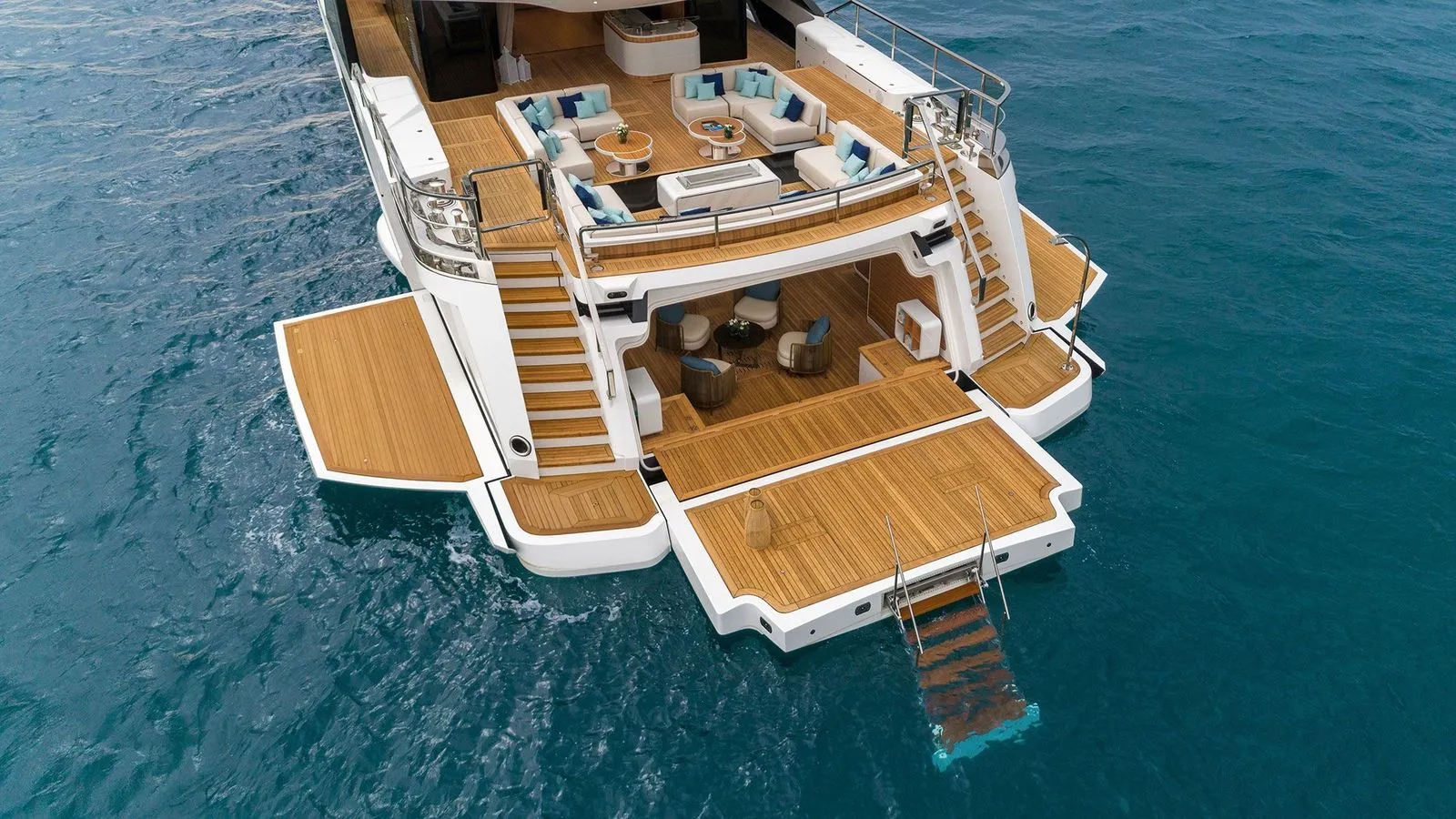 203 Stern beachclub.jpg