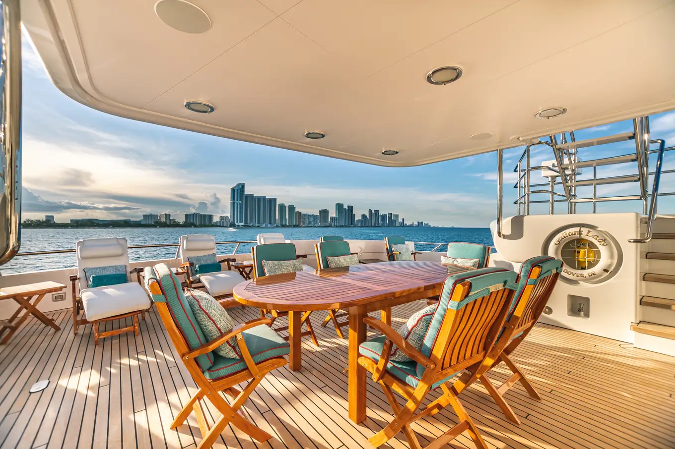 204 Outdoor dining on Bridge deck.jpg