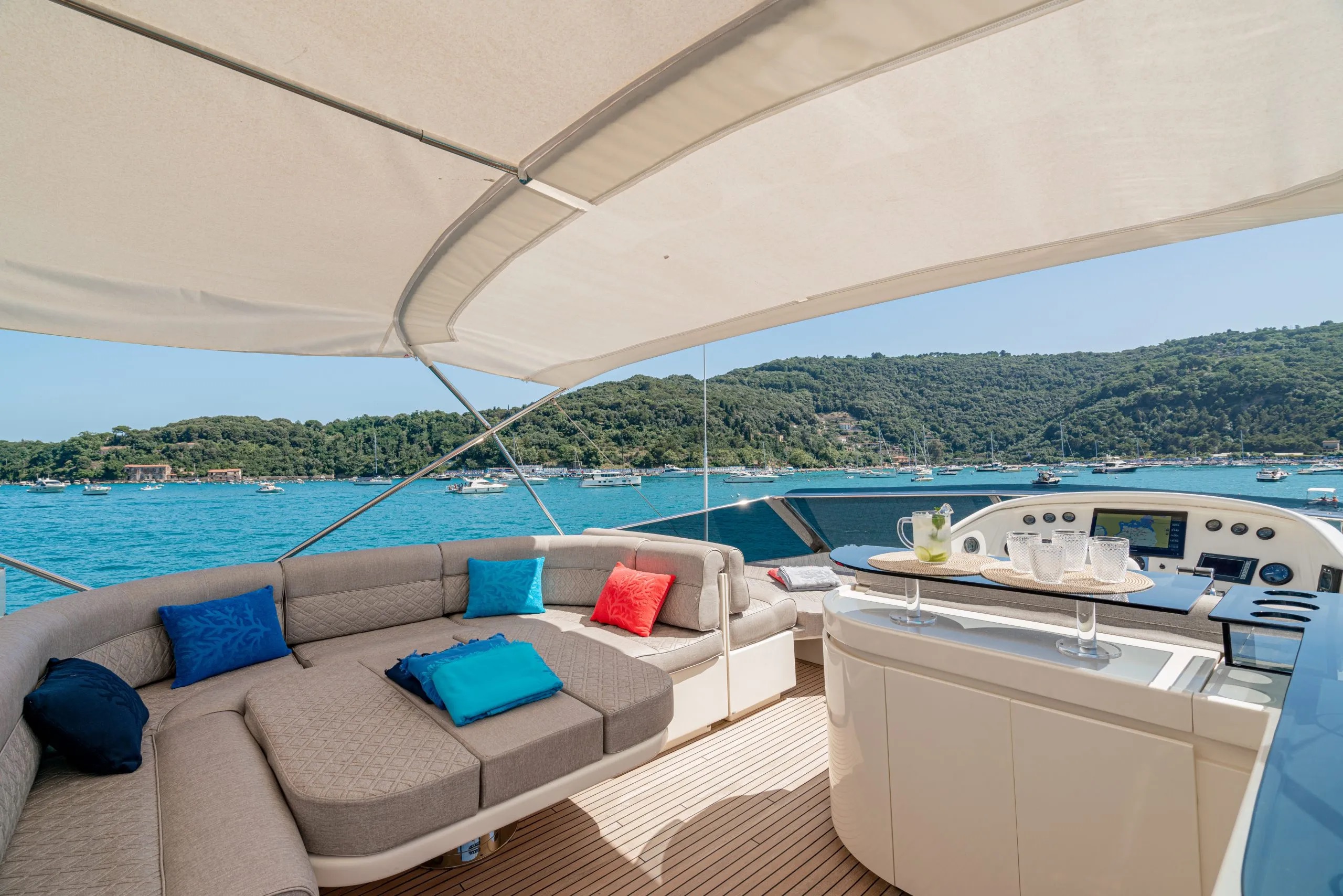 204 Sun deck with sun pad set up.jpg