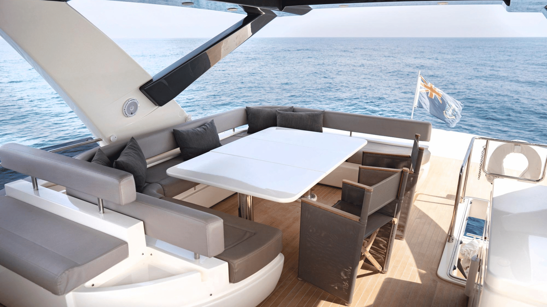 204 Sun deck.png