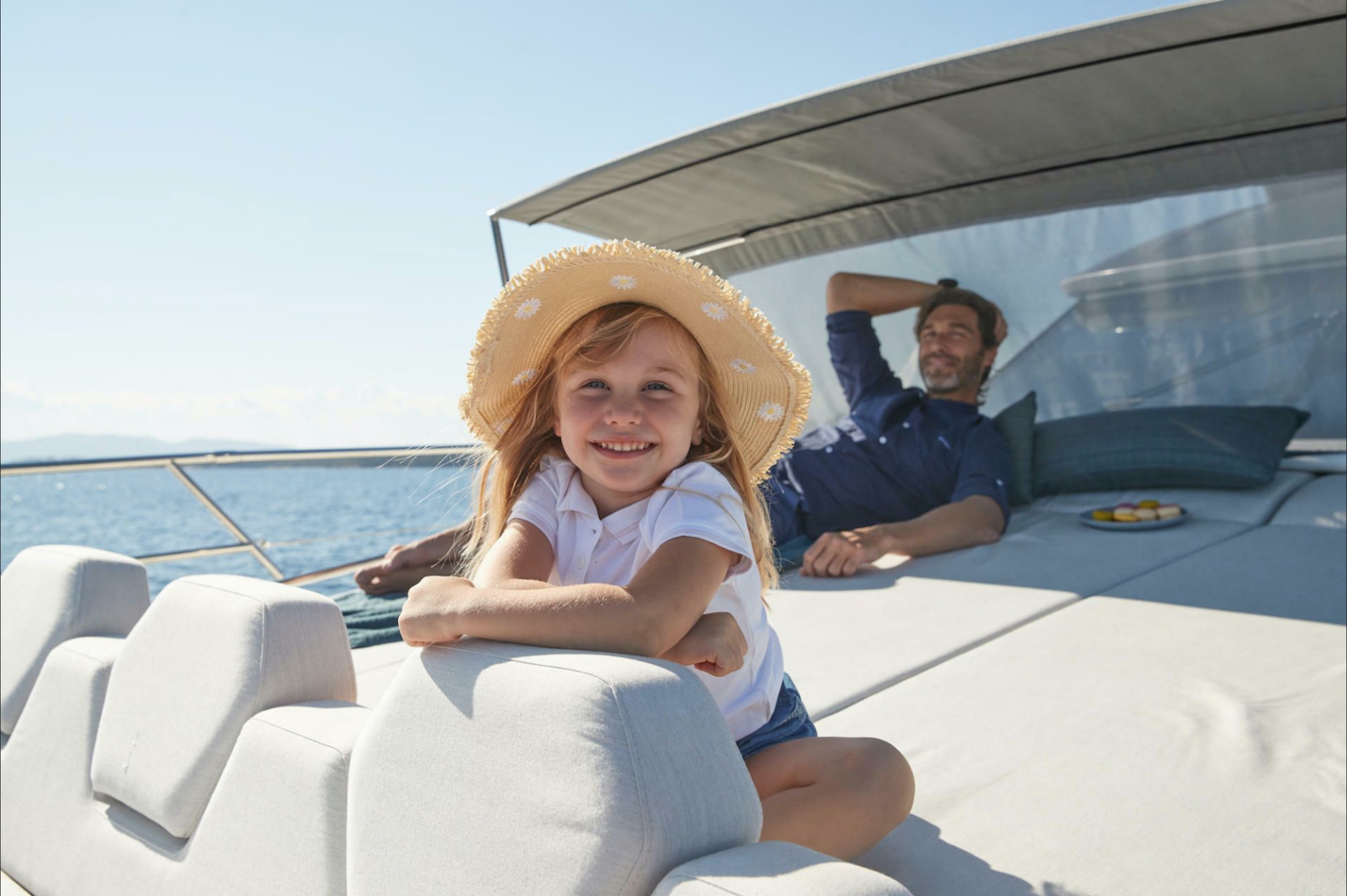 204 Sunpads on the foredeck.jpg