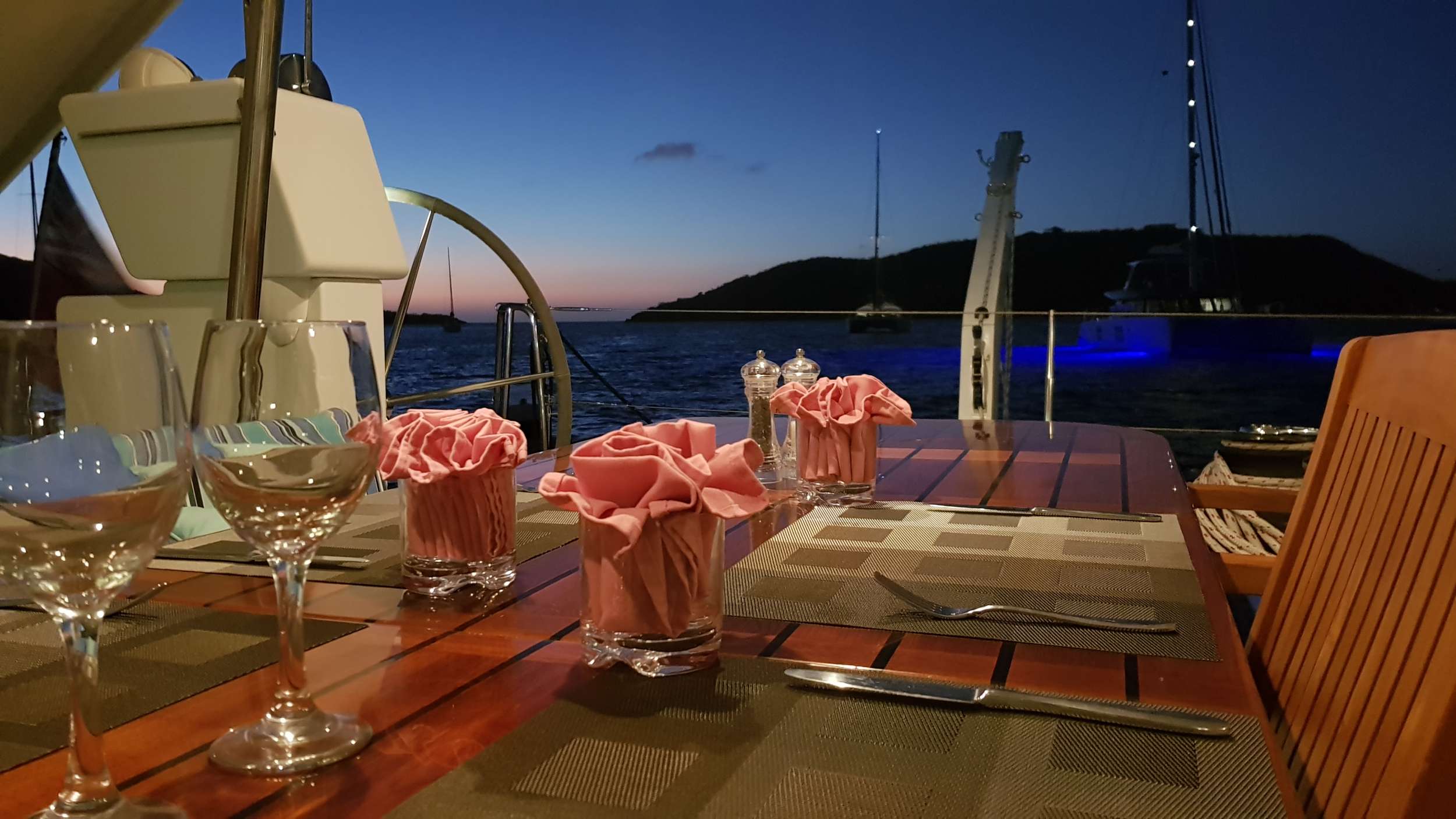 205 FUERTE 3 Alfresco Dining.jpg