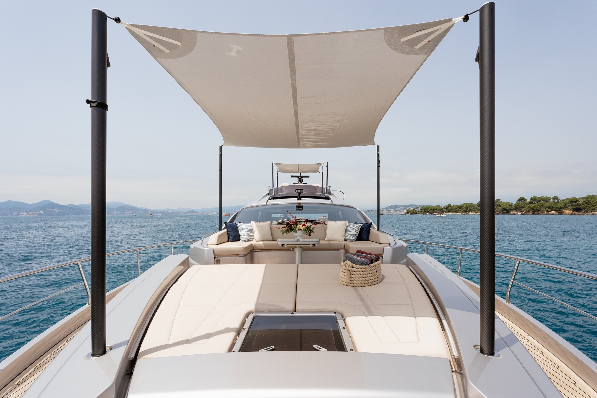 206 Bow terrace with soft bimini.jpg