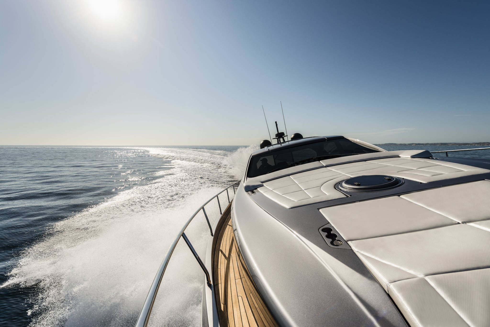 206 Foredeck underway.jpg