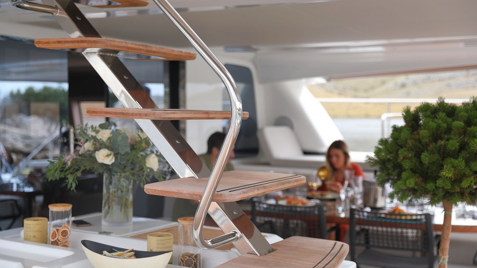 207 Aft cockpit.jpg