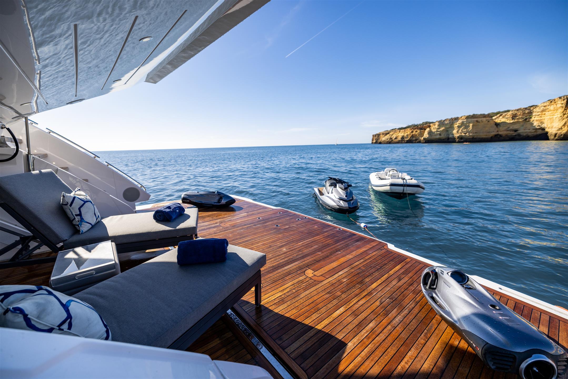 207 Beach club.jpg