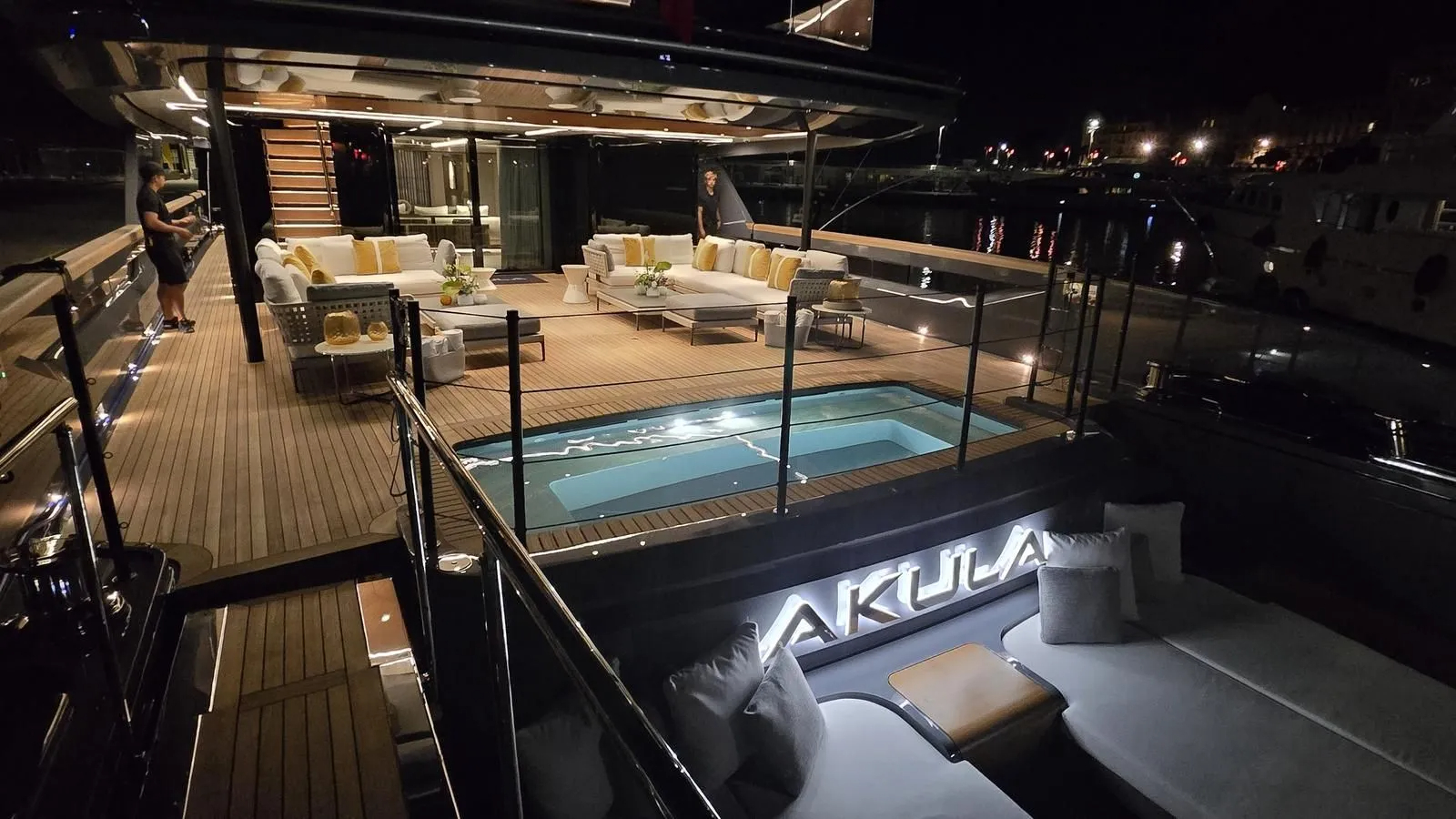 207 Main deck aft pool.jpg