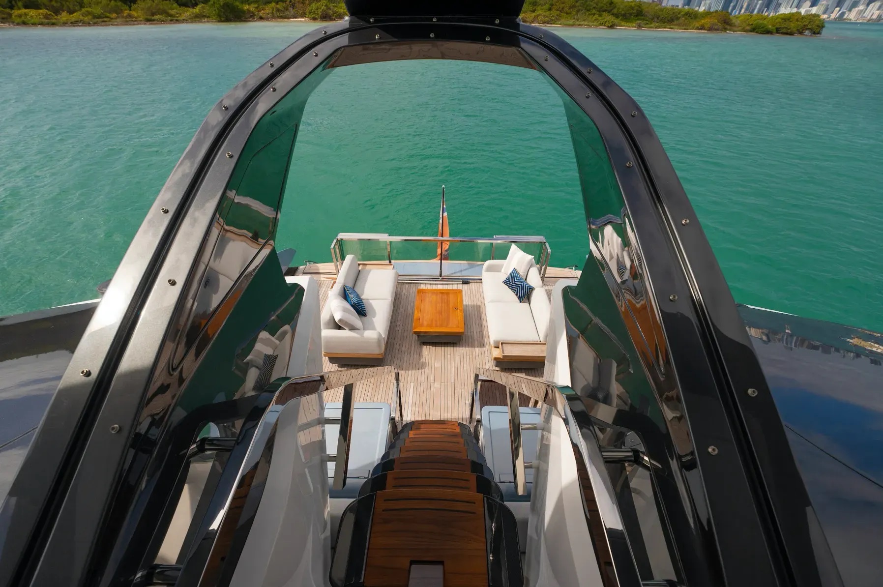 207 View to the cockpit from the flybridge stairs.jpg