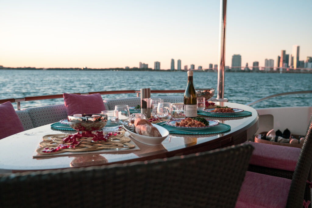 208 Main deck aft set for dinner.jpg
