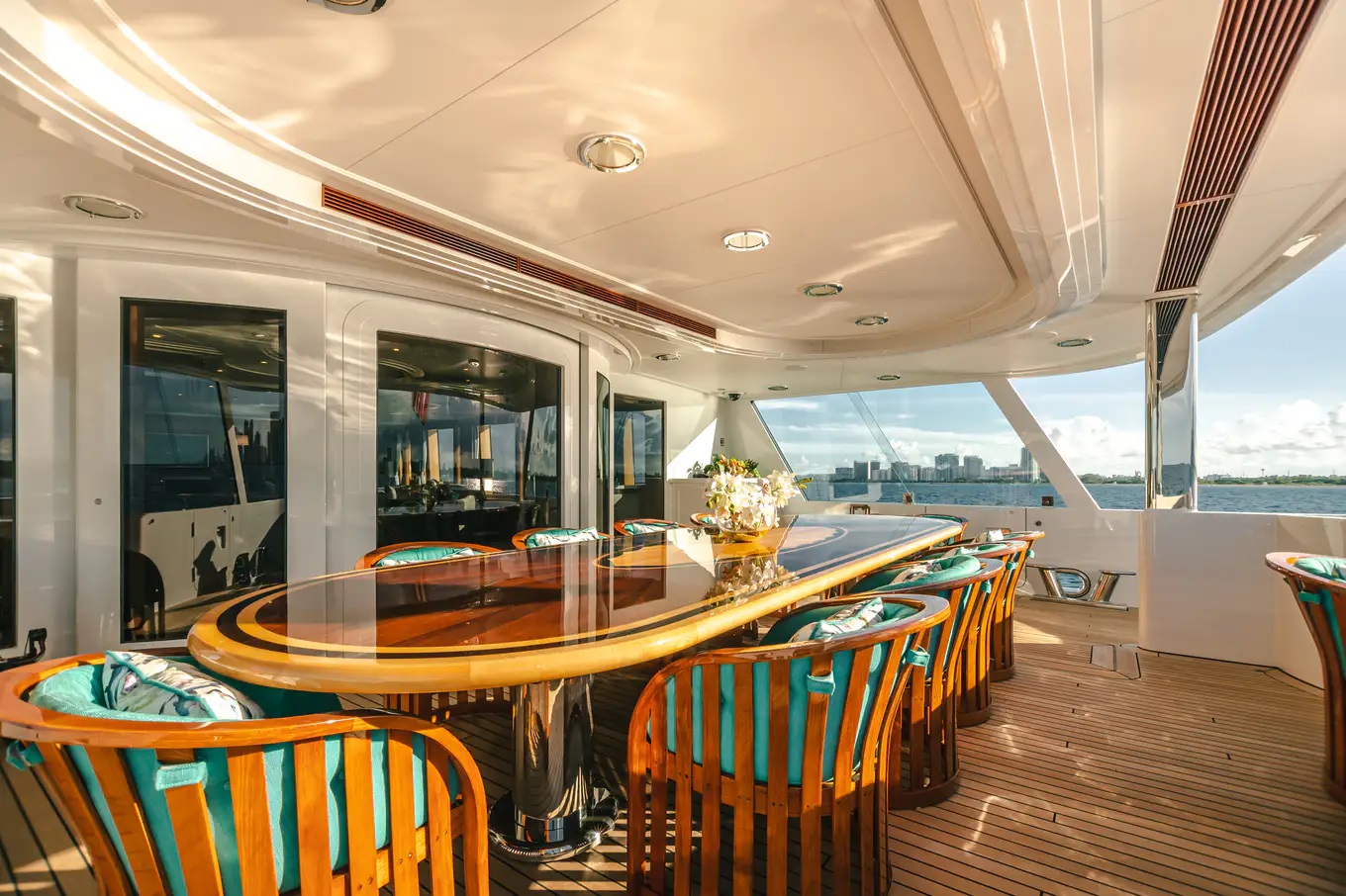 208 Main deck outdoor dining.jpg