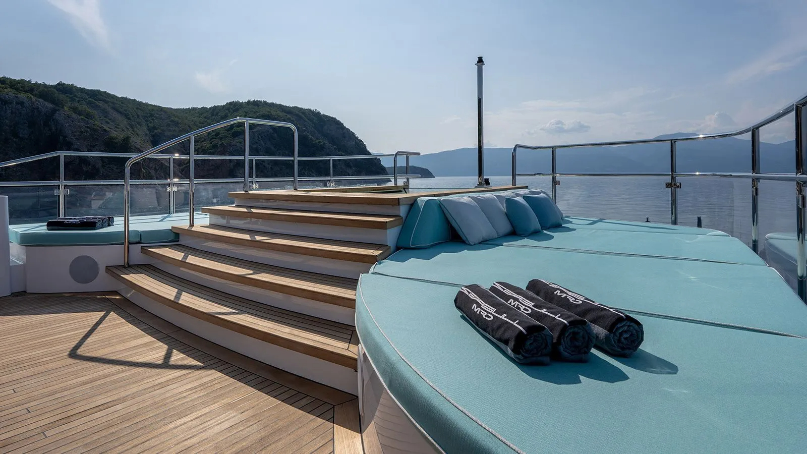 208 Sun deck forward pool.jpg