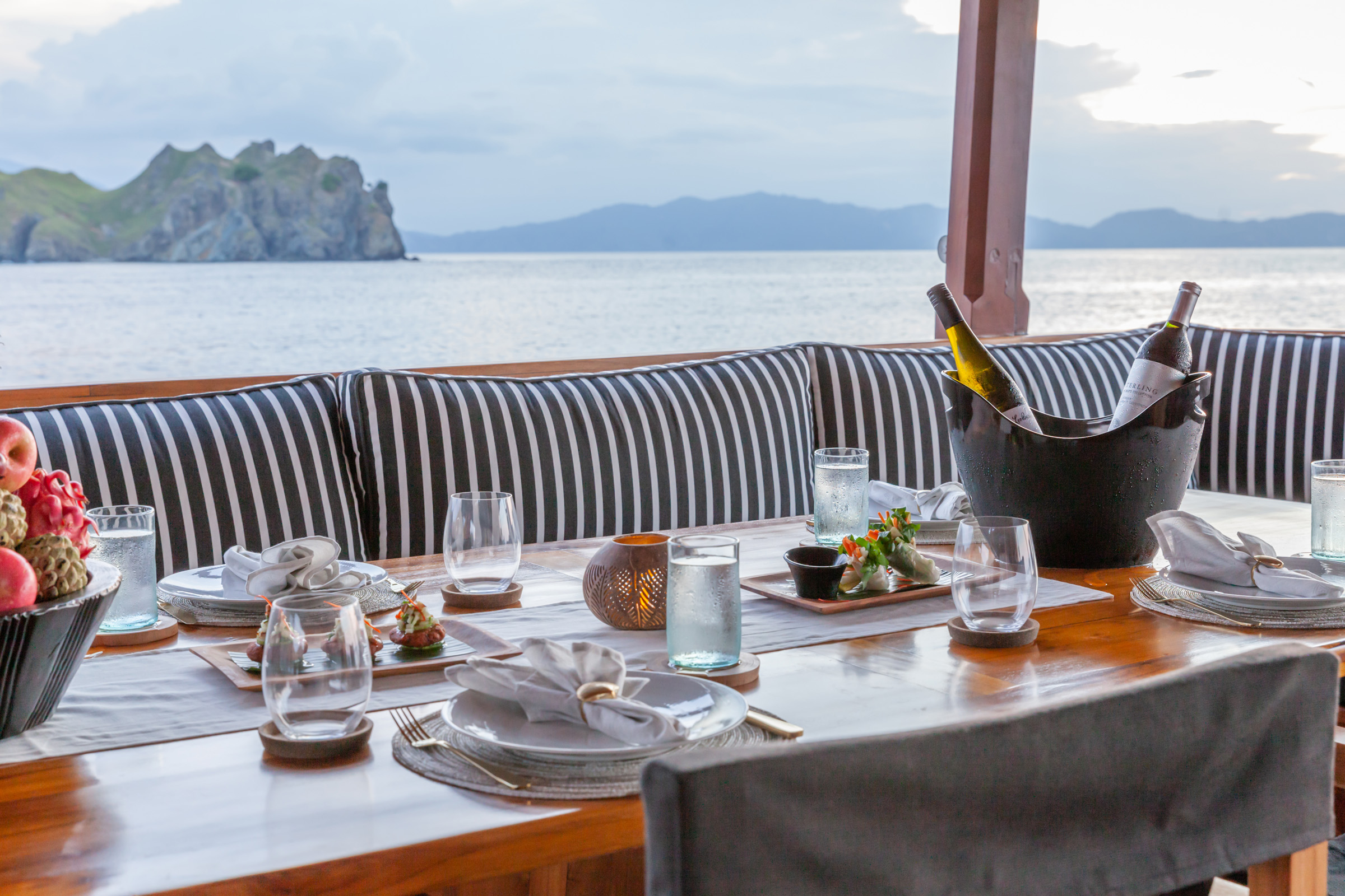 210 Al fresco dining.jpg
