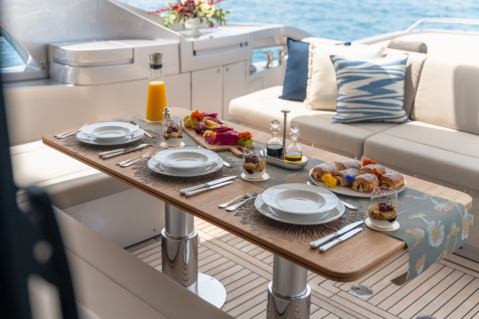 212 Aft deck dining - laid for breakfast.jpg