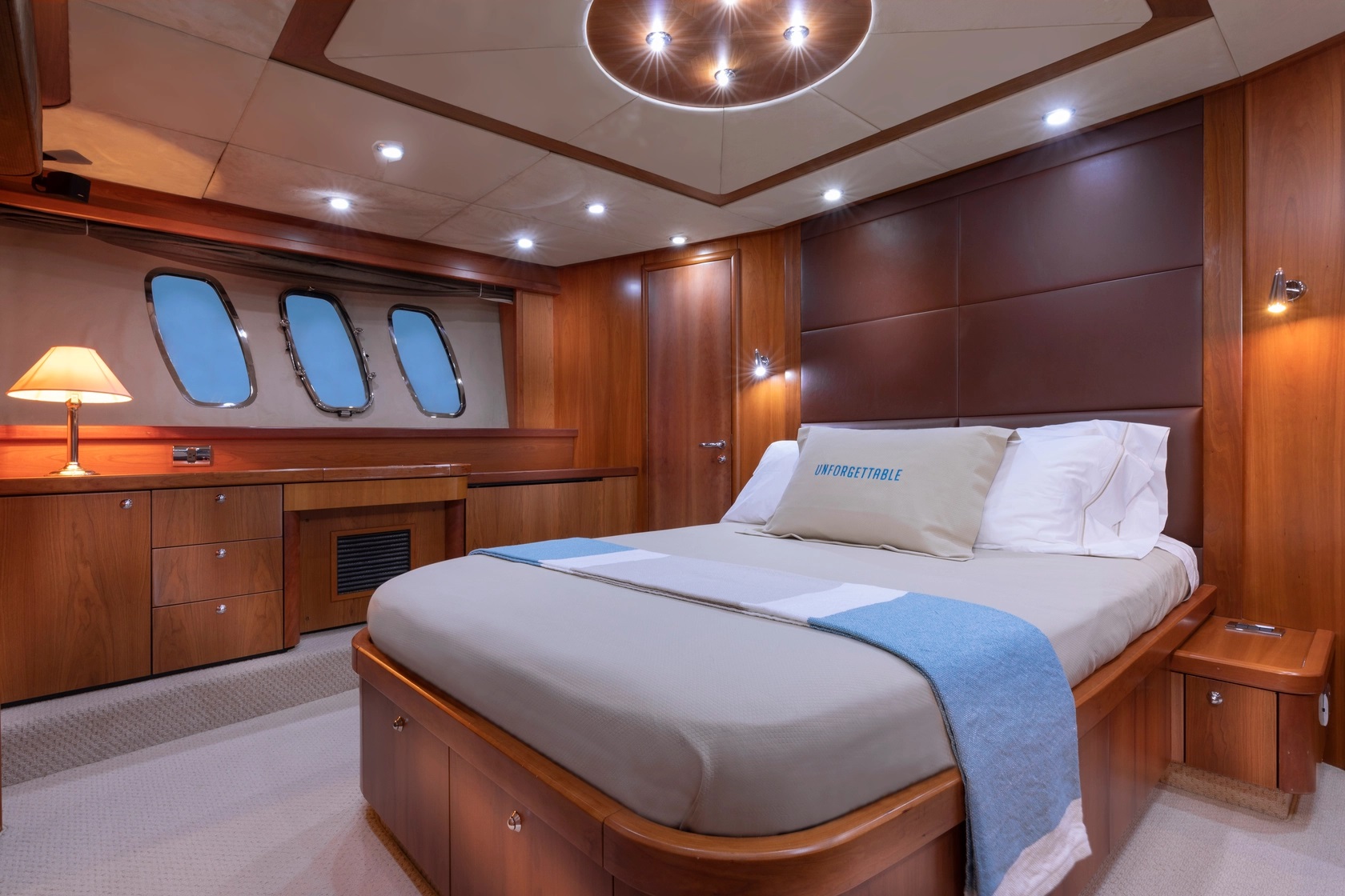 3.1 Spacious master suite.jpg