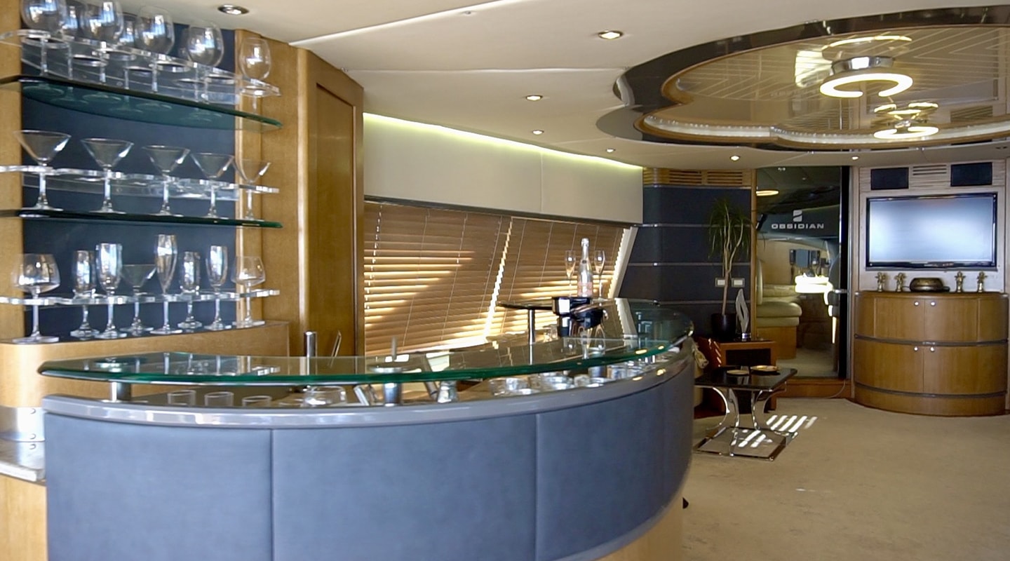 3.2 Stunning glass top bar.jpg