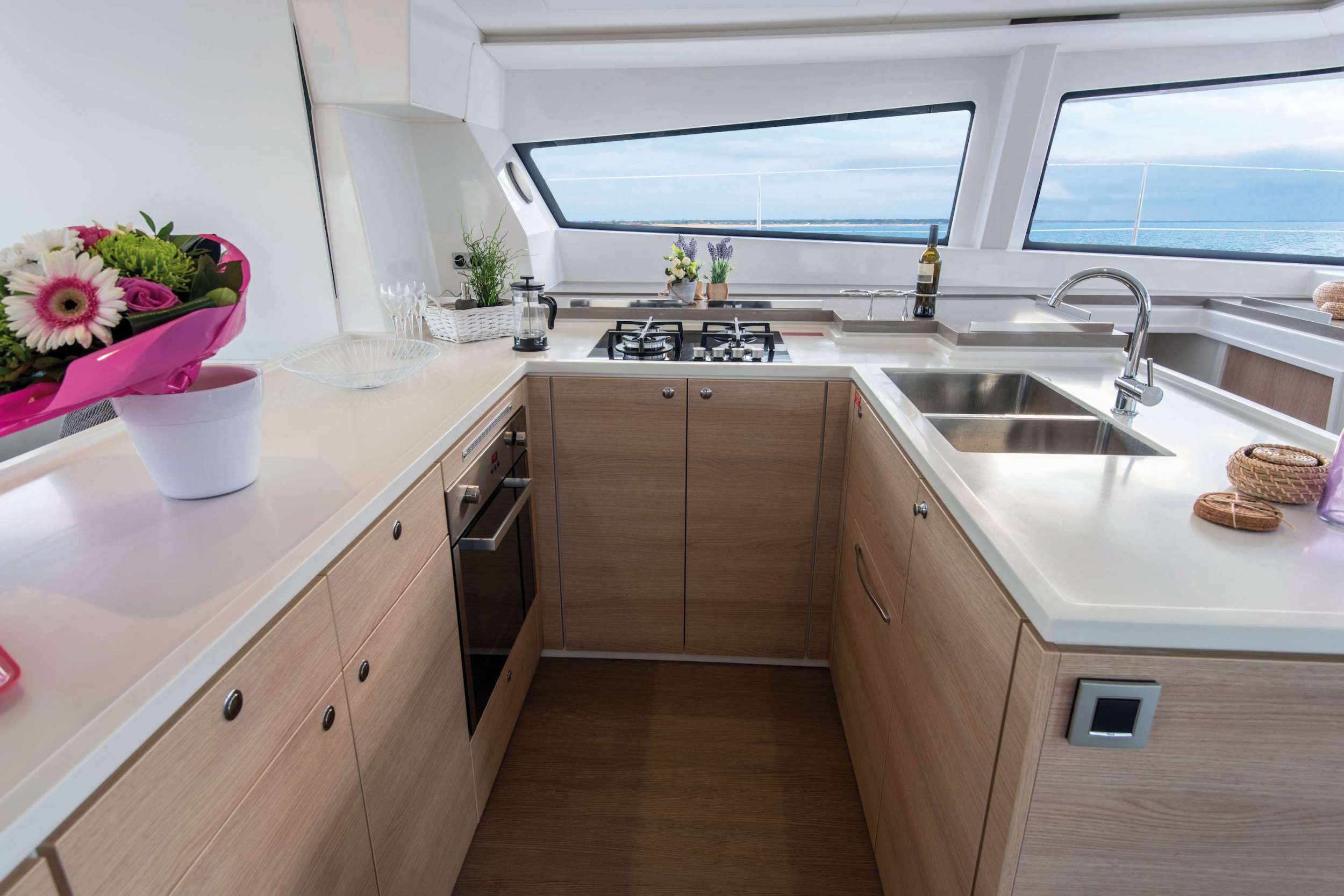 3.2 Well appointed galley.jpg