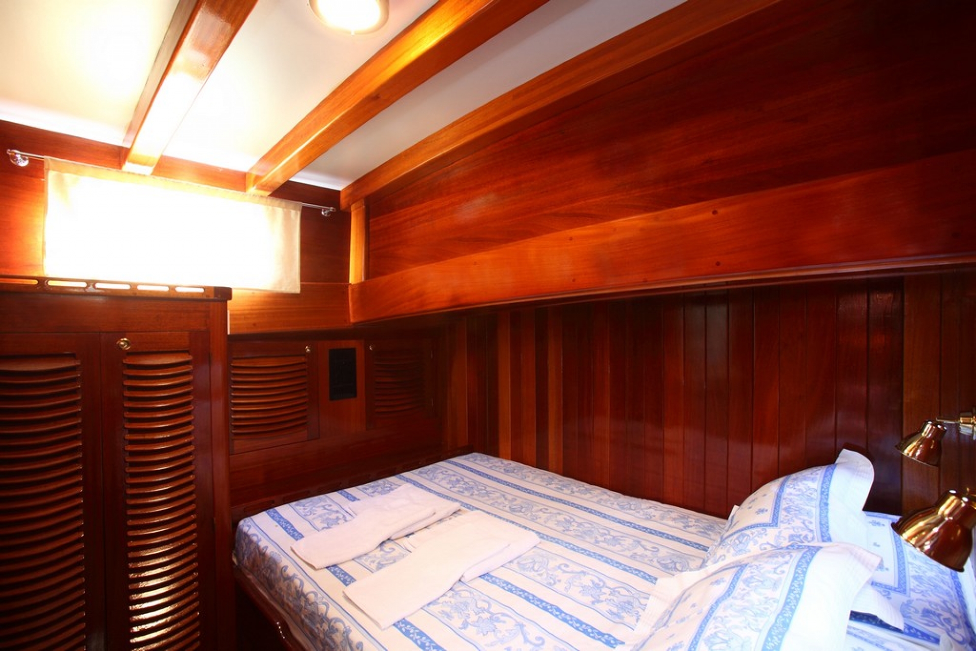 3.3 Classic double cabin.jpg