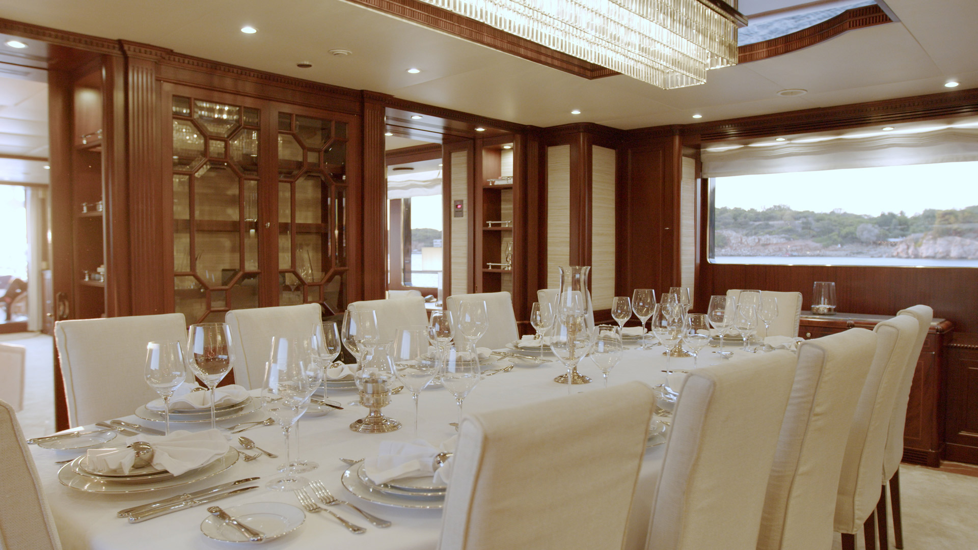 3.3 Main deck dining set up.jpg