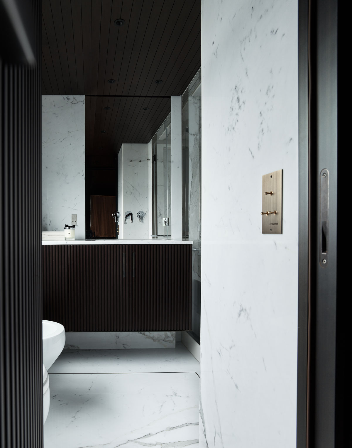 3.3 Master ensuite.jpg