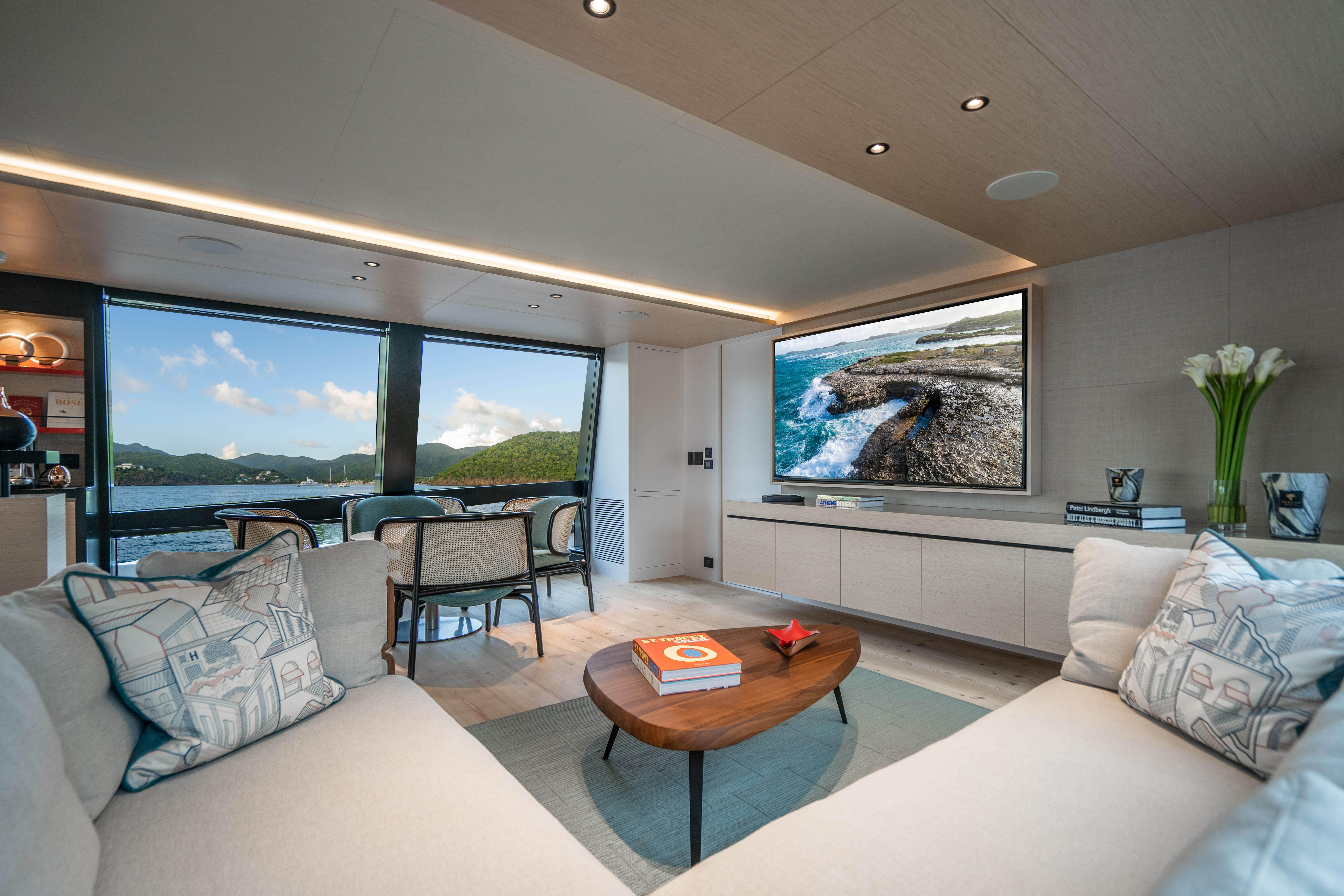 3.4 Large sofa and TV in main salon.jpg