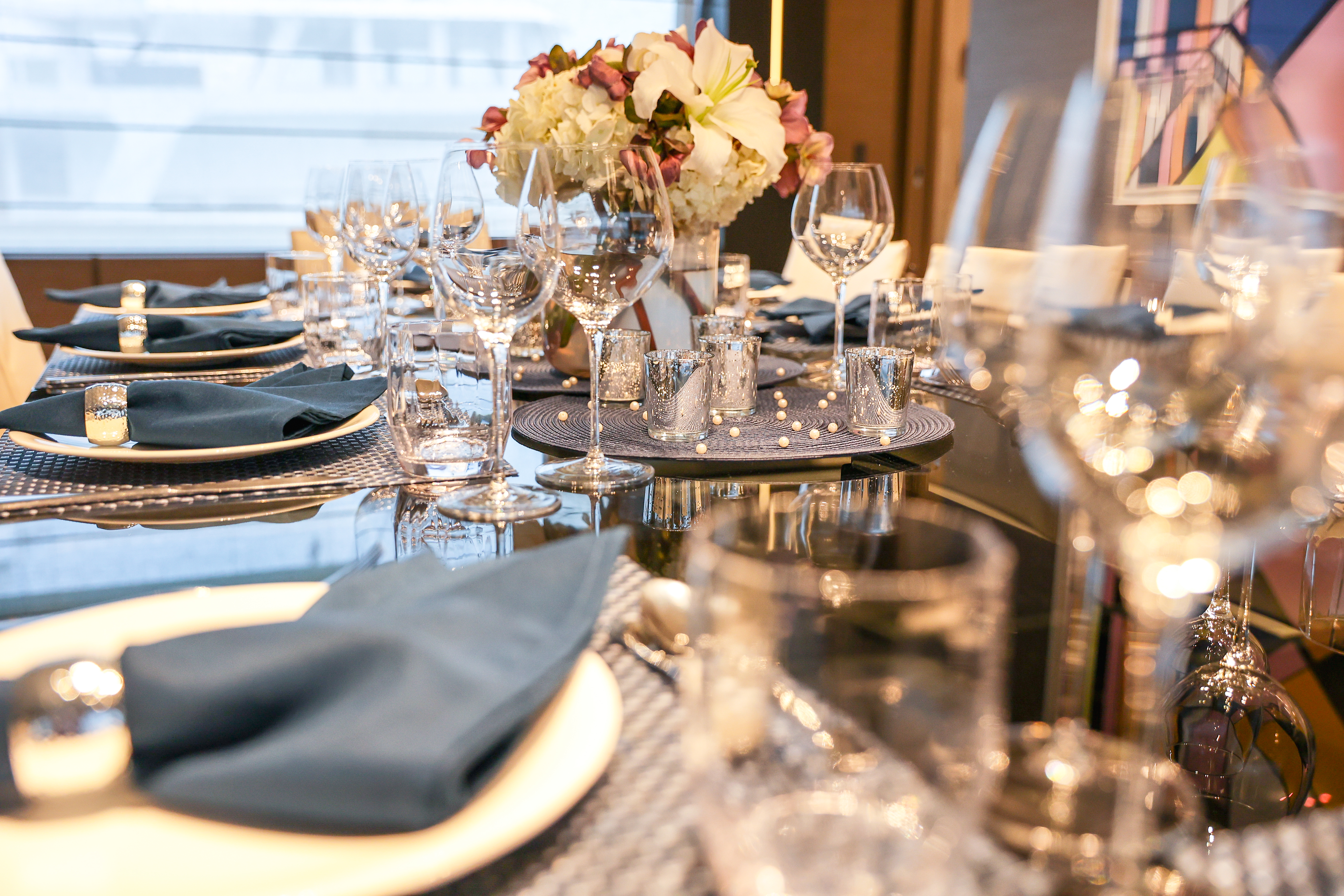 3.8 Main Salon Dining.jpg