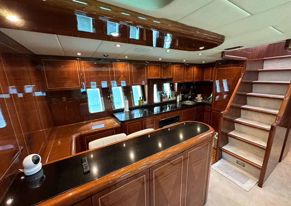 302 Lower deck salon bar.jpg