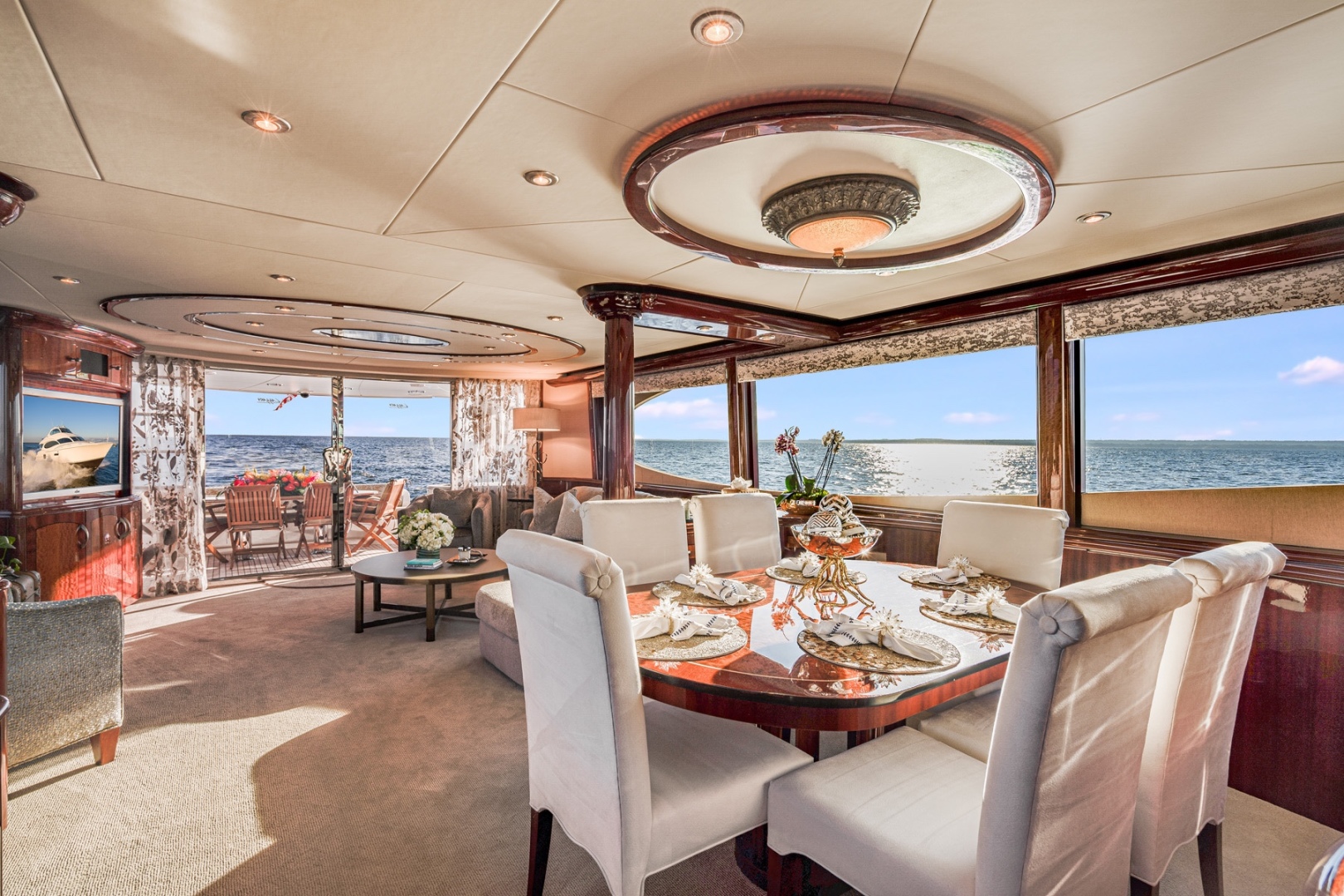 303 Main salon view aft.jpg