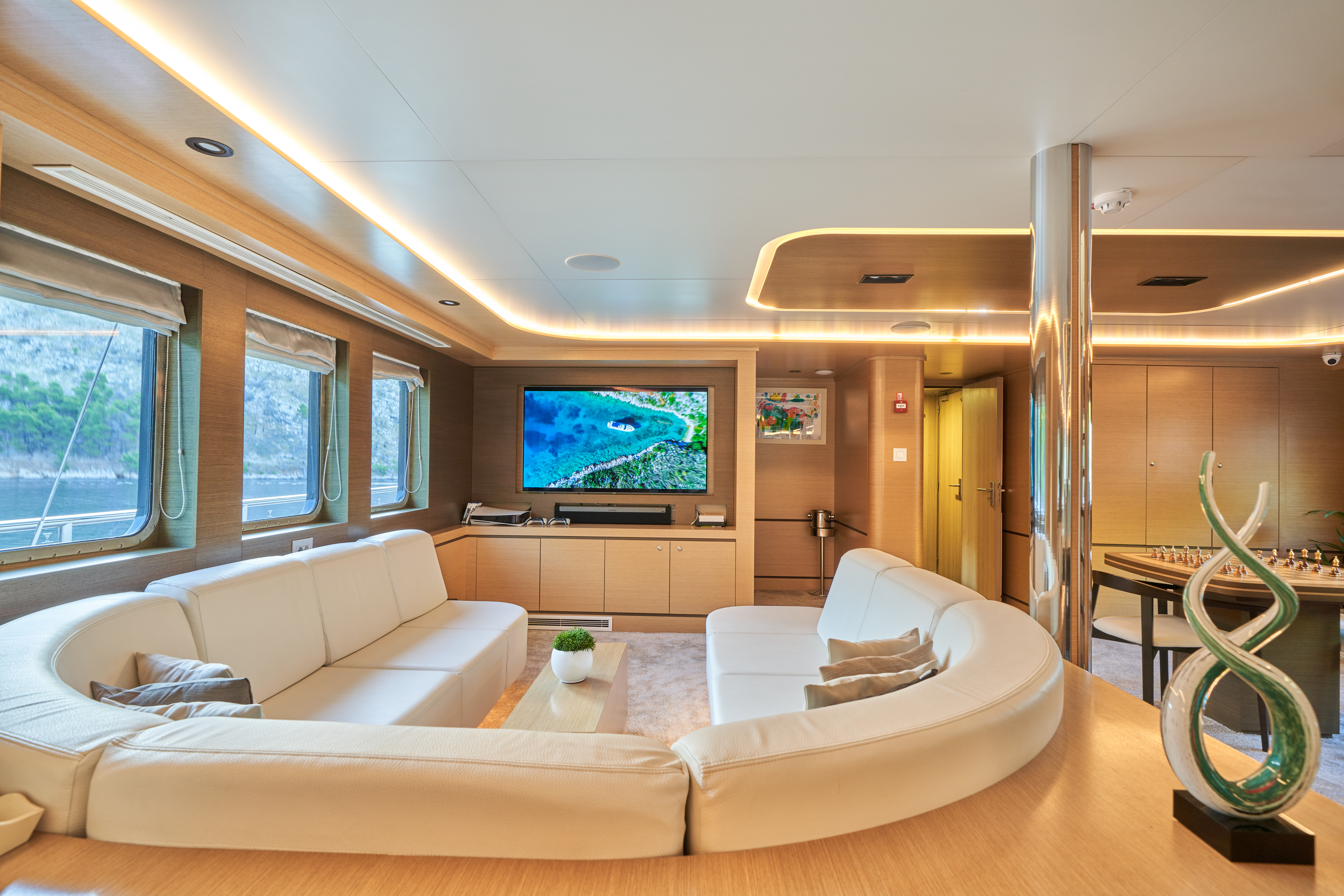 303 TV lounge.jpg