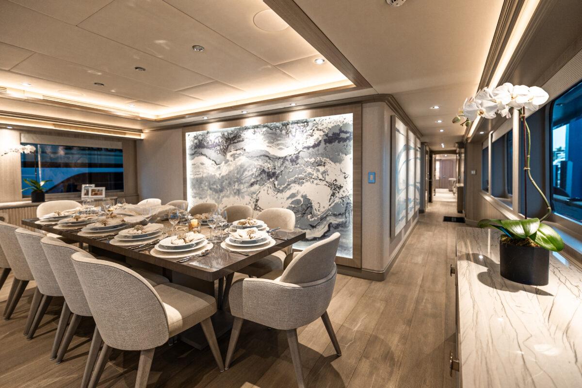 305 Main salon dining view foward.jpg
