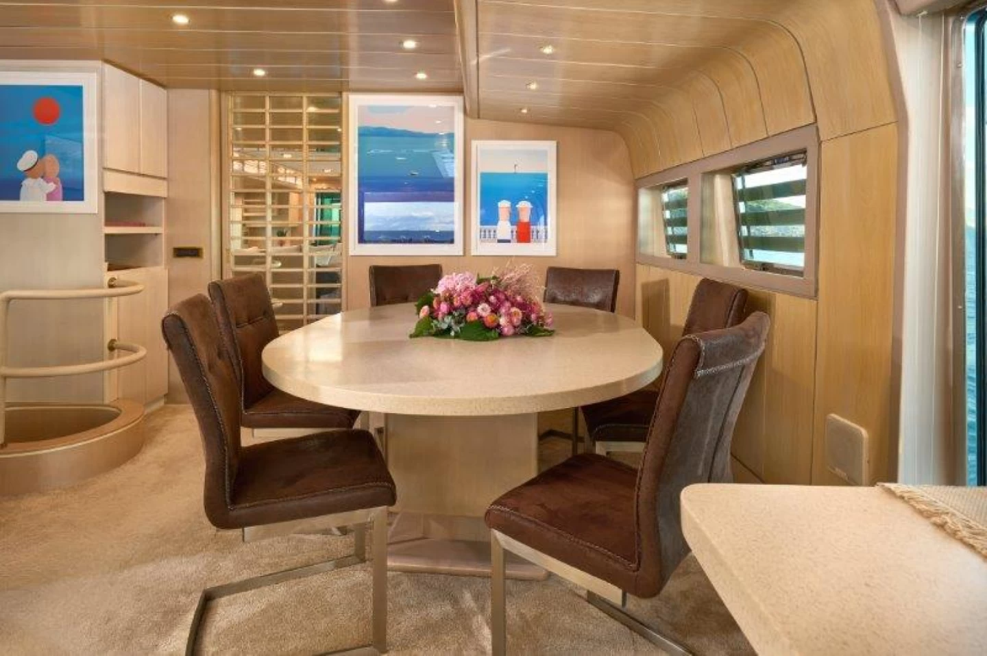 305 Main salon dining.png