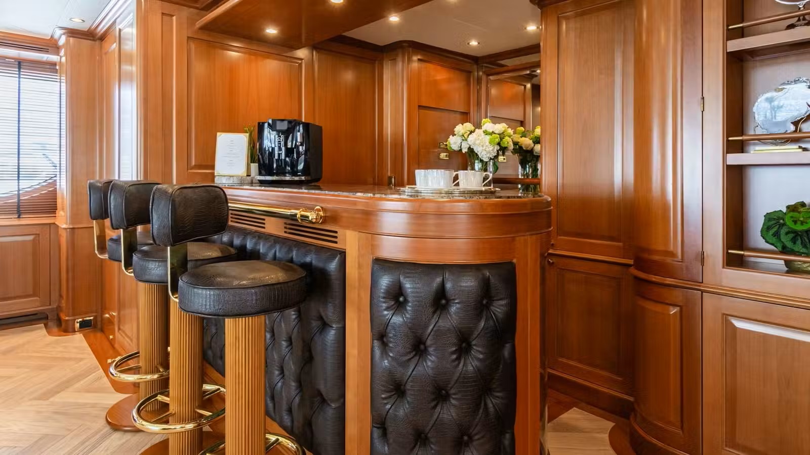 306 Bar on Bride deck.jpg
