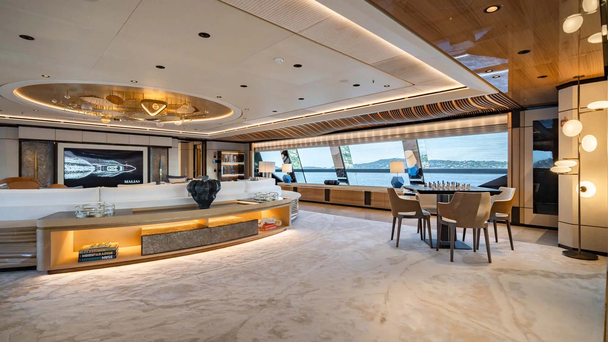 306 Occasional table on Upper deck.jpg