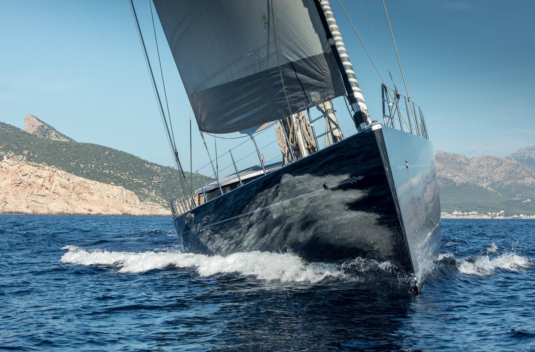 39m Vitters yacht G2 - Bow shot sailing.jpg
