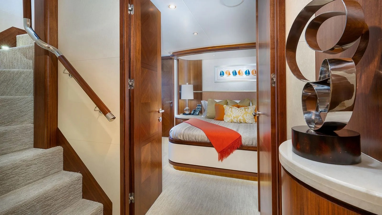 4.0 Central staircase to lower deck.jpg