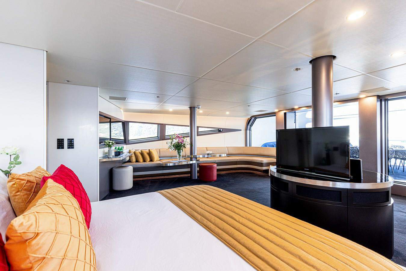 4.1 Upper deck master suite with lounge.jpg