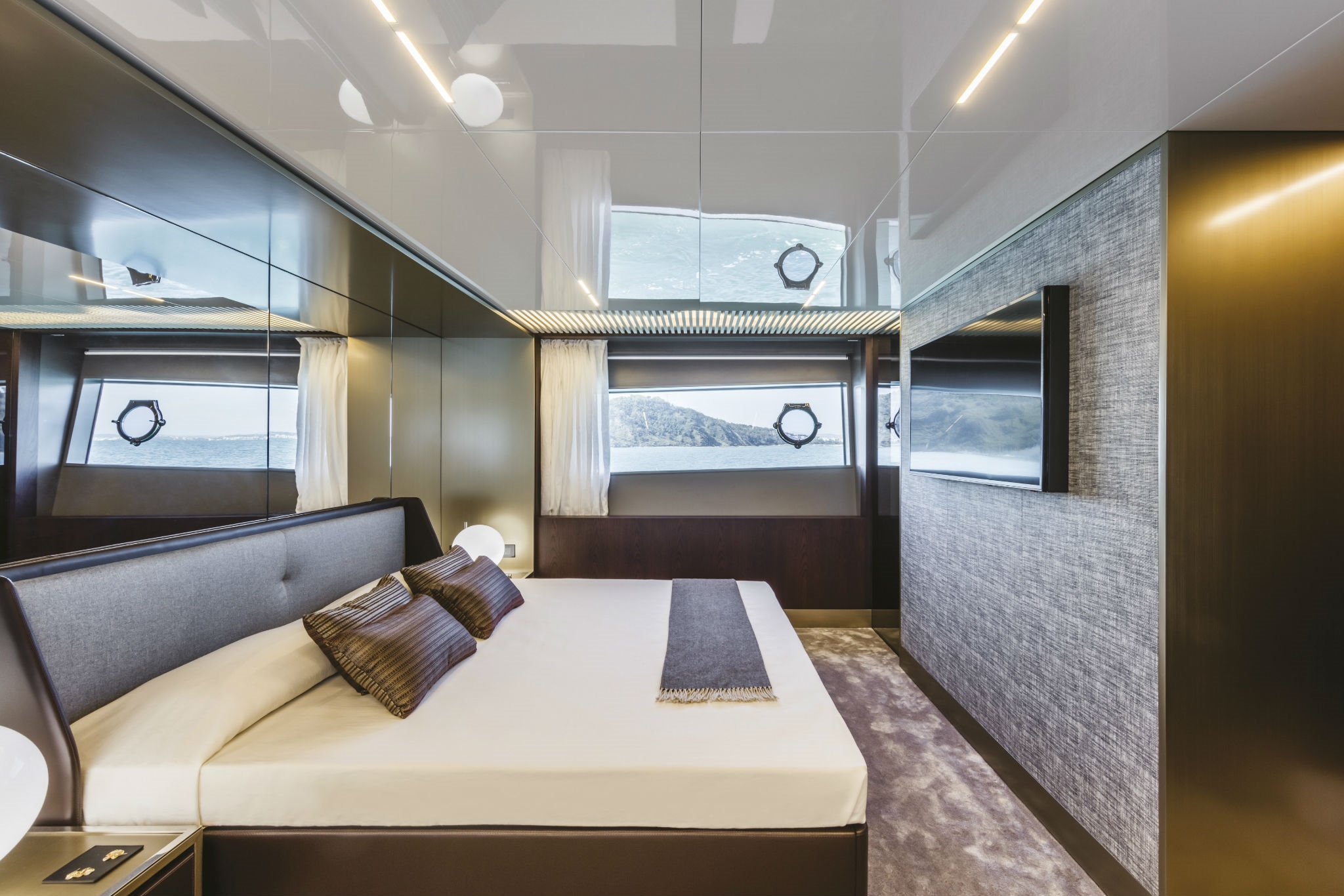 4.3 Additional double cabin.jpg