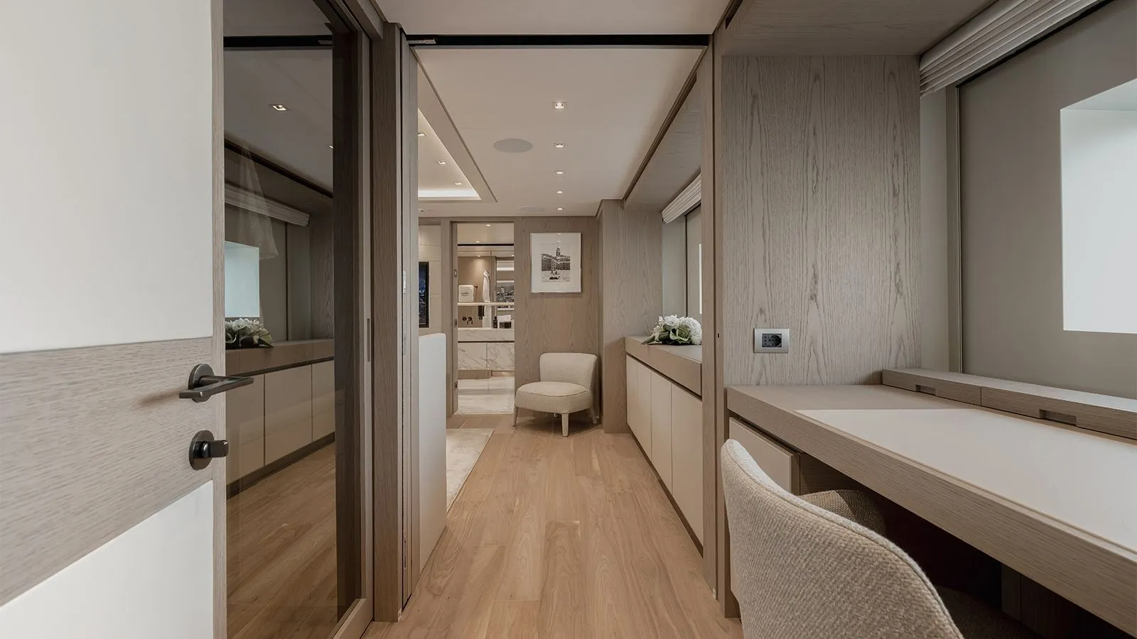 4.3 Master suite office space.jpg