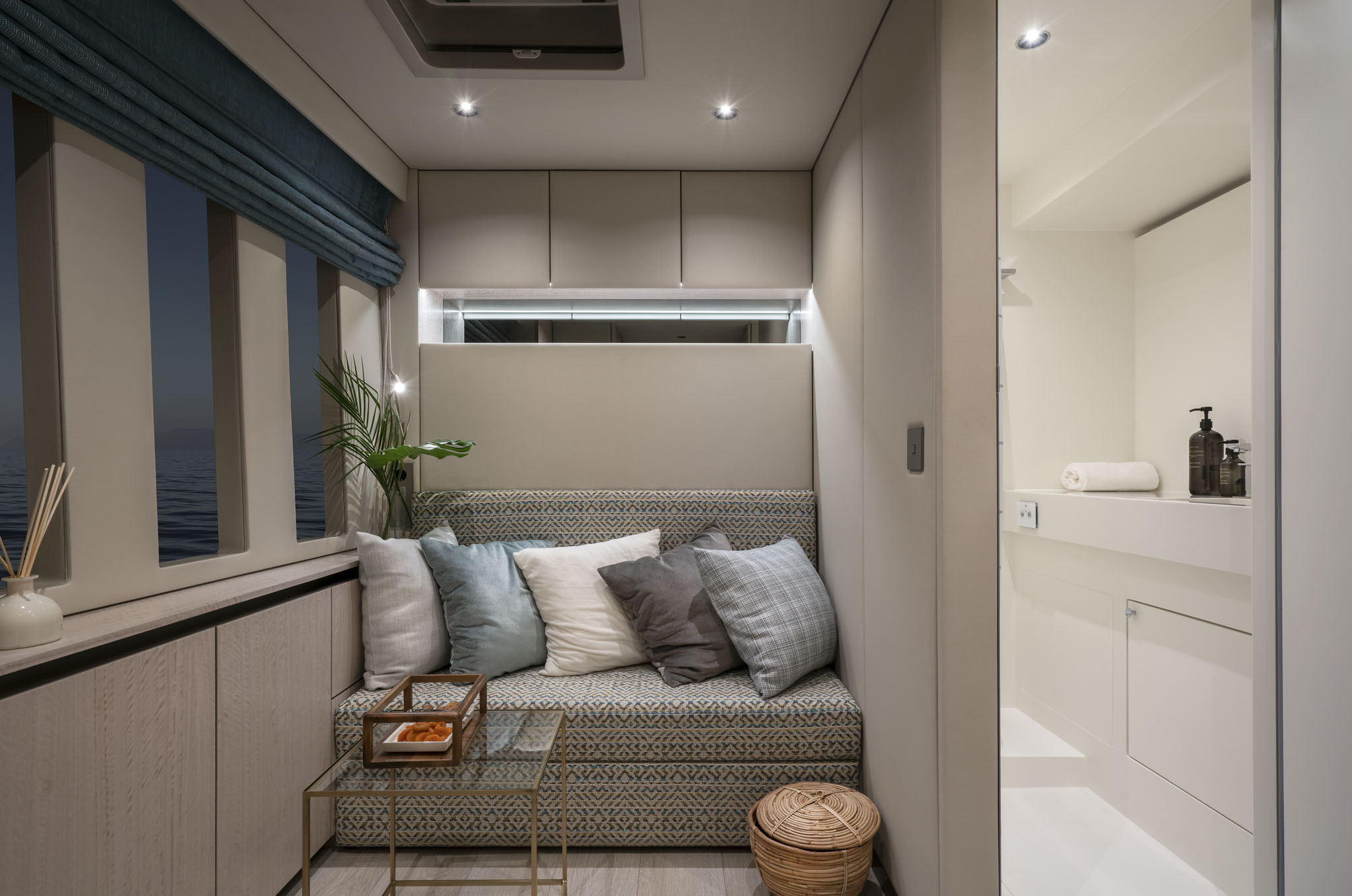 4.4 Flexible office with sofa bed.jpg