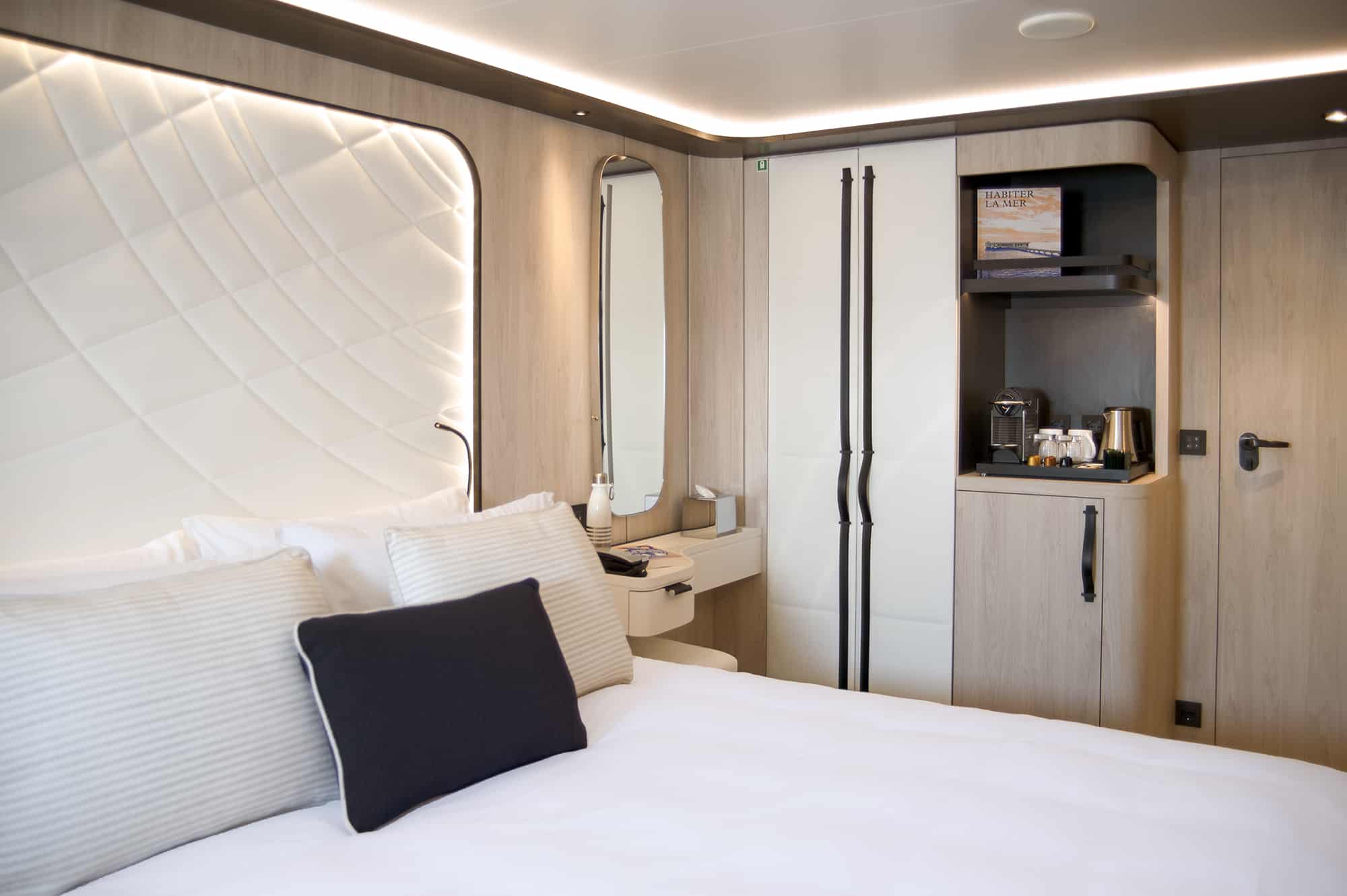 4.5 Mistral prestige stateroom.jpg