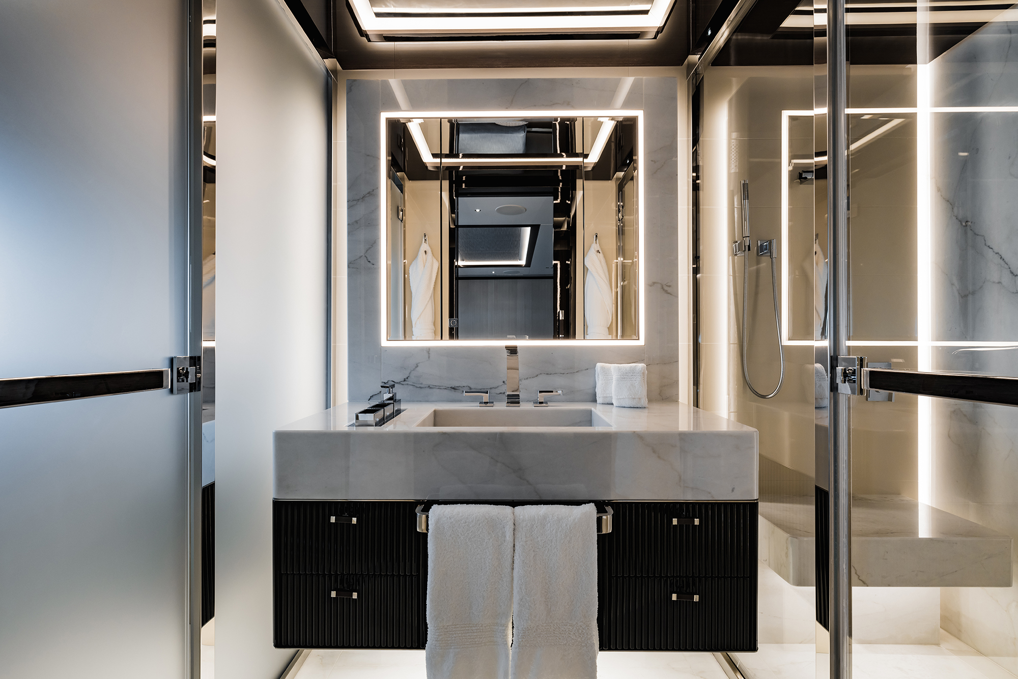 4.5 VIP Ensuite bathroom.jpg